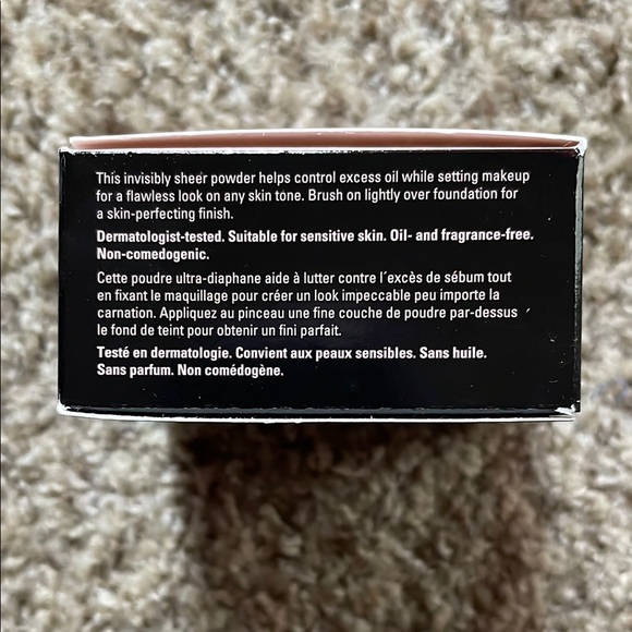 Mary Kay Translucent Loose Powder - Picture 5 of 7